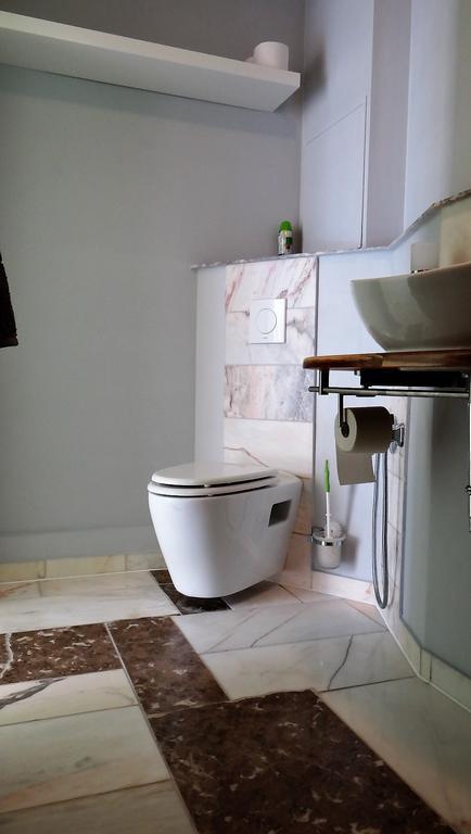 Temporary Living Apartment Бремен Екстериор снимка